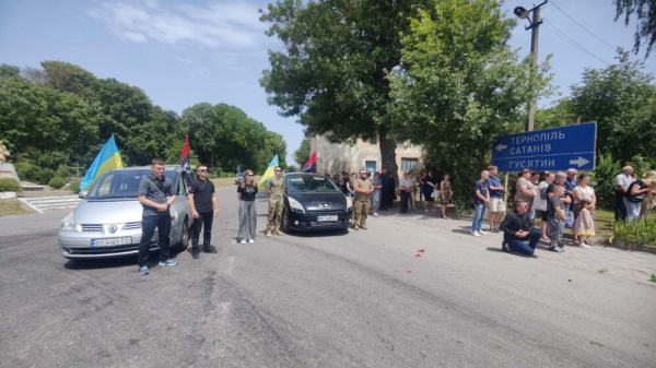 На Тернопільщині зустріли Героя, який повернувся На Щиті (Фоторепортаж)