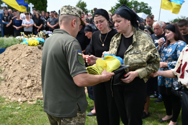 
На Лановеччині попрощалися зі старшим сержантом Дмитром Собчуком (фото)