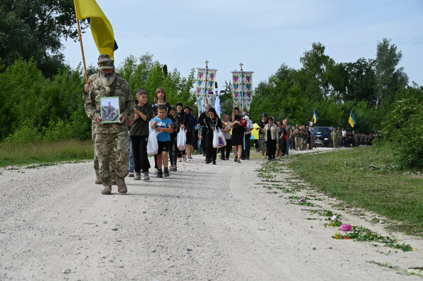 
На Лановеччині попрощалися зі старшим сержантом Дмитром Собчуком (фото)