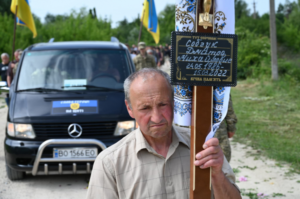 
На Лановеччині попрощалися зі старшим сержантом Дмитром Собчуком (фото)