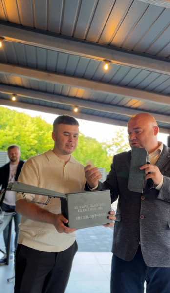 Тернопільські волонтери зібрали на аукціоні 140 000 гривень на підтримку ЗСУ