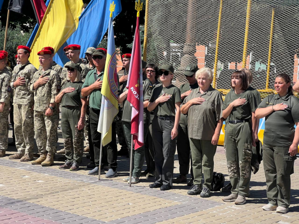 На Театральному майдані провели захід присвячений Дню Конституції України
