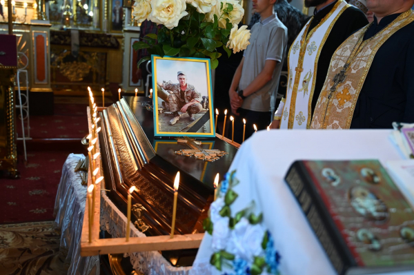 
На Лановеччині попрощалися зі старшим сержантом Дмитром Собчуком (фото)