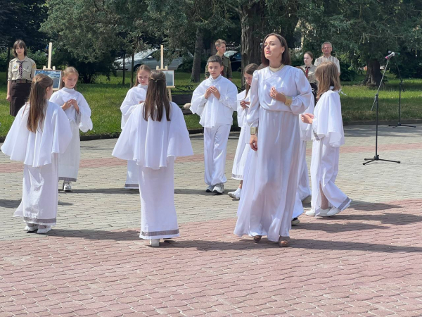 Тернополяни вшанували памʼять про дітей, що загинули під час війни
