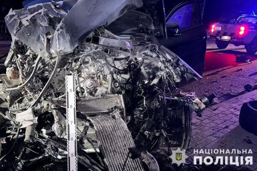 
Фатальна автотроща у Тернополі: дівчинка загинула на місці, її друзі - на межі життя і смерті