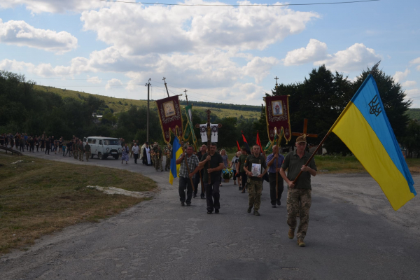 
У Білобожницькій громаді на Тернопільщині попрощались з двома захисниками (фото)