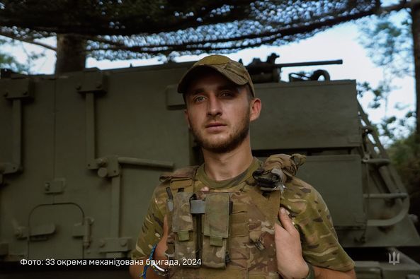 «Побацим-побацим»: як легенда відомого мему з Тернополя б’є ворога на війні