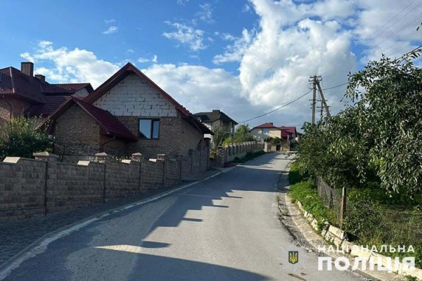 Важкі травми отримав 57-річний чоловік, упавши з велосипеда