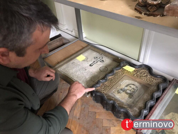 Близько 100 артефактів знайшли на горищі дзвіниці Миколаївського собору у Кременці. Фоторепортаж 