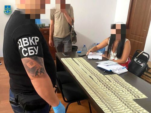 
На Тернопіллі двоє молодиків за 14 тис дол "відмазували" ухилянтів від війська