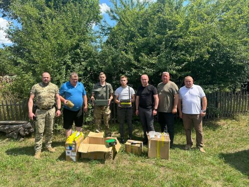 
На передовій передали тернопільським тероборонівцям вантажний мікроавтобус, дрони та інше обладнання - Сергій Надал