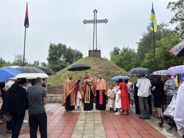 
Благодійний захід на підтримку 125 бригади відбувся у Великій Березовиці (ФОТО)