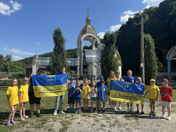 
Військові з Тернопільщини влаштували свято для дітей полеглих Героїв, зниклих безвісти і тих, хто у полоні (ФОТО)