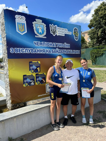
На командному чемпіонаті України з веслування на байдарках призерами стали спортсмени з Тернопільщини (ФОТО)