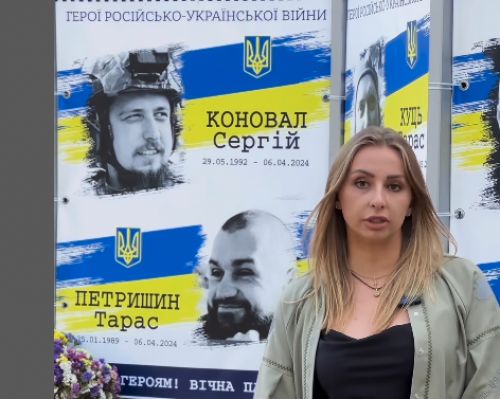 
У Тернополі дружина загиблого Героя просить місцевий бізнес зробити на своїх фірмах хвилину мовчання (відео)