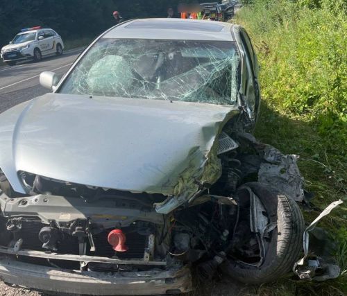 
Легкове авто зіткнулося з фурою: на Тернопільщині сталася чергова аварія (фото)