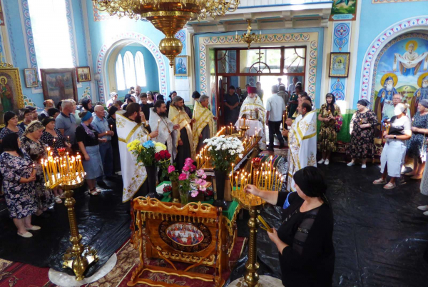 
В останню дорогу провели воїна з Шумщини Миколу Пичулюка (ФОТО)