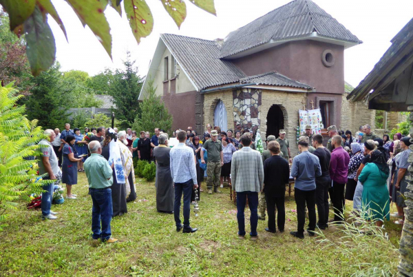 
В останню дорогу провели воїна з Шумщини Миколу Пичулюка (ФОТО)