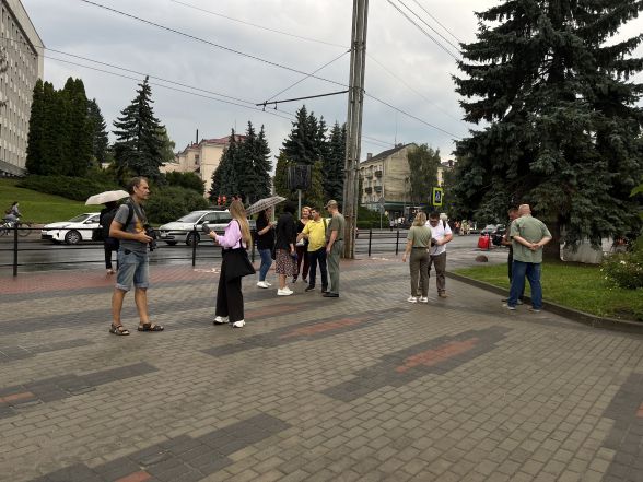 Зупинись, згадай і вшануй: у Тернополі провели «Хвилину пам’яті» за загиблими