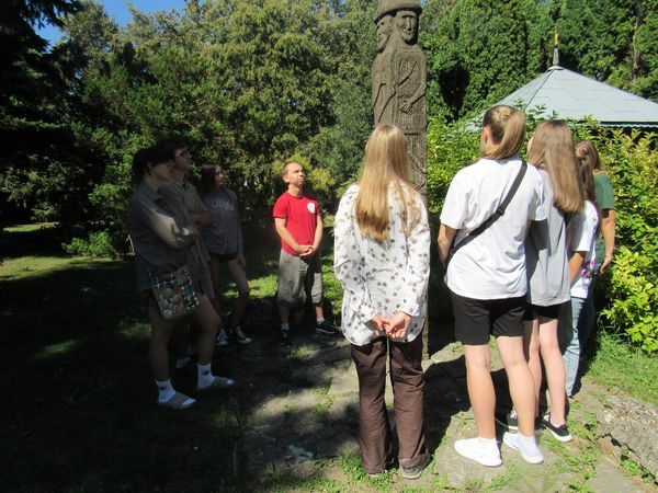 
176 років тому у річці на Тернопільщині виявили язицницький стовп - Збруцький Святовит (фото)