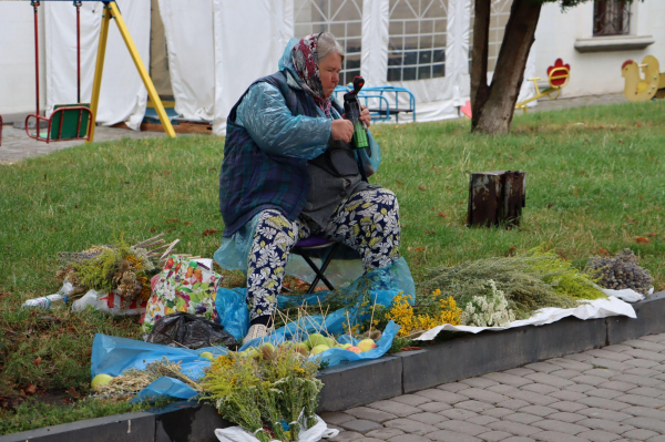 Як тернополяни освячували кошики на Спаса: репортаж з місцевих храмів