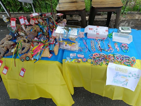 Польова кухня, акробати, концерт: у парку ім. Шевченка організували благодійний захід