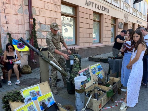 Мистецтво просто неба: у Тернополі презентували творчу виставку