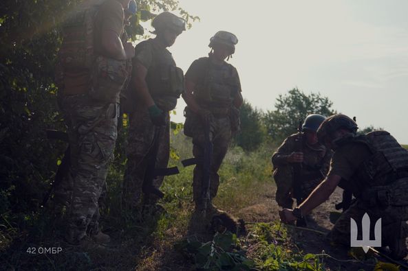 Як тренуються воїни 42 окремої механізованої бригади, показали в ТЦК