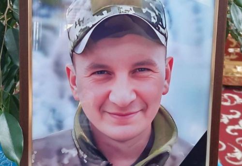 
На Кременеччині поховали захисника України Андрія Бика (фото)