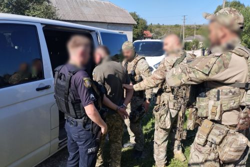 
Розстріляв людей у Добриводах: на Збаражчині спіймали 45-річного стрільця (ФОТО)