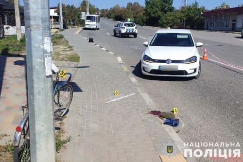 
У Вишнівці водійка Volkswagen Golf збила велосипедиста