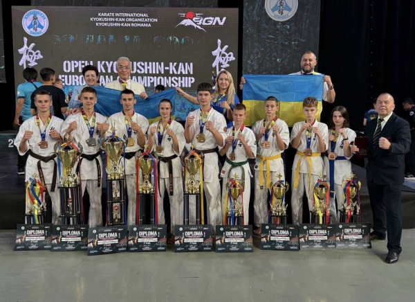 
Юні каратисти з Тернополя – призери чемпіонату і кубку Європи в Румунії (ФОТО)