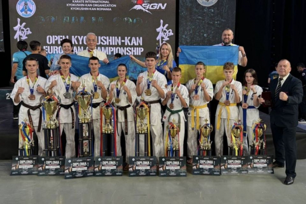 Юні каратисти з Тернопільщини привезли нагороди з Чемпіонату Європи