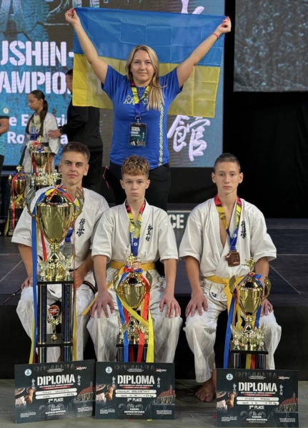 
Юні каратисти з Тернополя – призери чемпіонату і кубку Європи в Румунії (ФОТО)