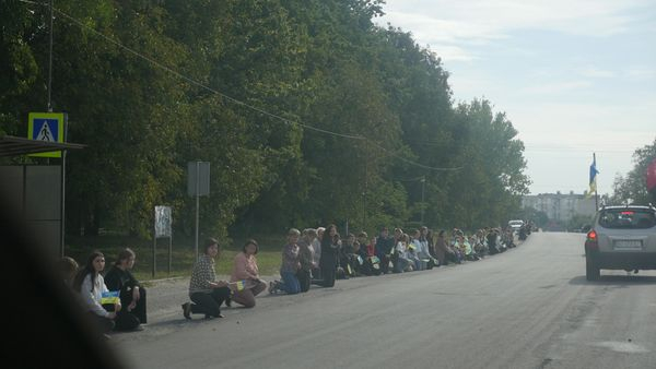 
Жителі Збаража попрощалися із загиблим захисником Михайлом Загурським (фото)