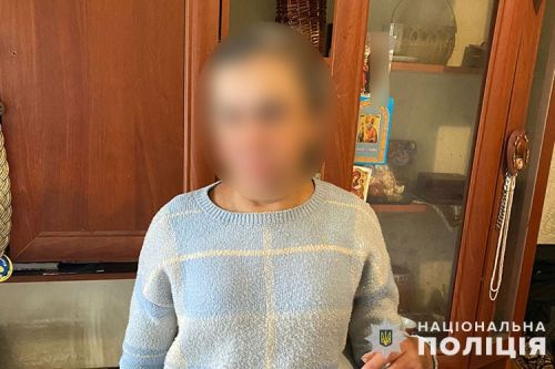 
Витягнула 8 тис грн, два телефони та 140 доларів: на автовокзалі у Тернополі зловили злодійку