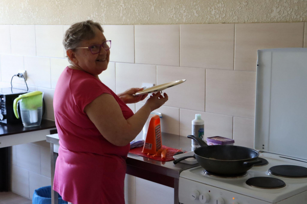 Немає води і електрики, горять будинки: як жителів Покровського напрямку евакуйовують на Тернопільщину