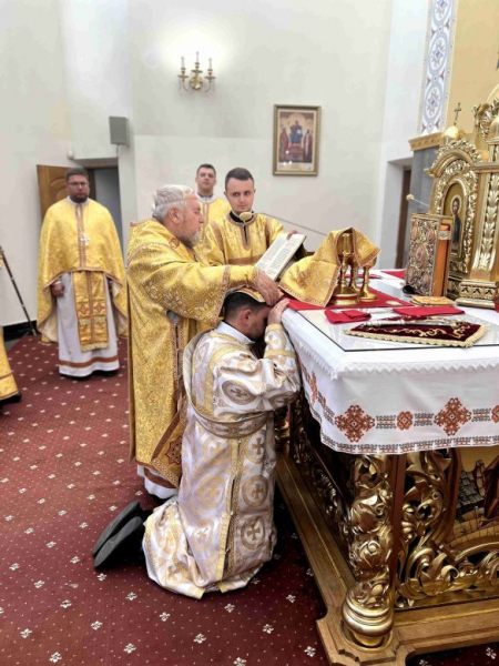 
У Зарваницькому центрі відбулися священничі свячення диякона із Тернопілля