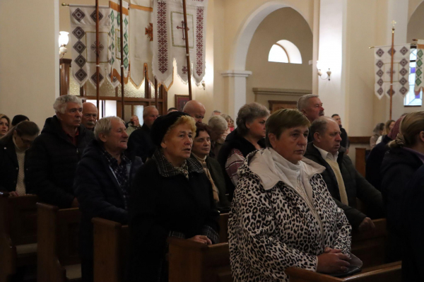 Молилися за захисників та мир в Україні: як на свято Покрови проходили служби у храмах Тернополя