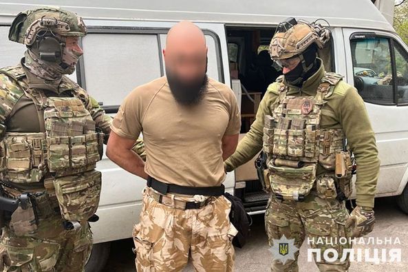 
Потерпілий вижив, а замовник втік за кордон: у поліції Тернопільщини розповіли деталі резонансного злочину