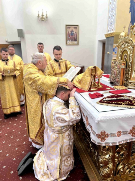 
У Зарваницькому центрі відбулися священничі свячення диякона із Тернопілля