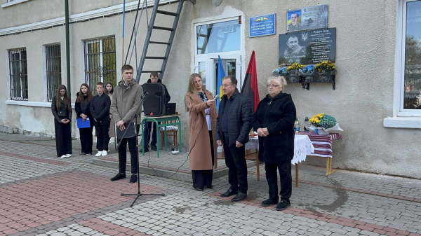 
Пам’ятні дошки полеглим Героям Ярославу Мокрію та Ігорю Рожуку відкрили у селі Буцнів (ФОТО)