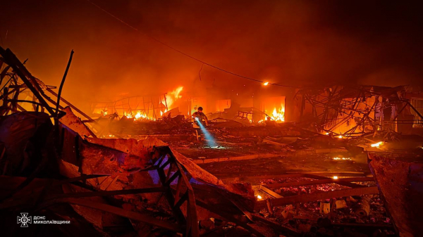 
Ворог завдав удару по Миколаєву: поранено 16 людей, 1 жінка загинула (фото)