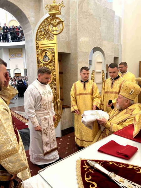 
У Зарваницькому центрі відбулися священничі свячення диякона із Тернопілля