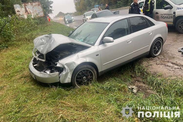 У Смиківцях п’яний чоловік на Audi вчинив ДТП: подробиці