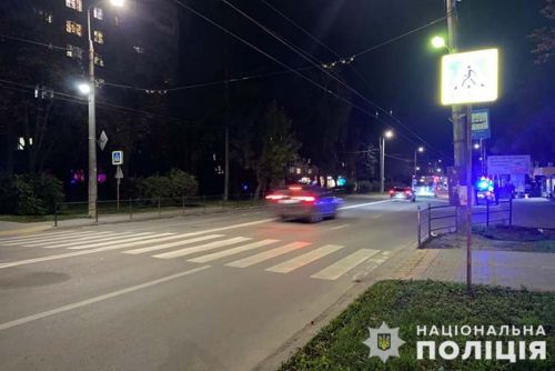 
У Тернополі на пішохідному переході збили 16-річного юнака