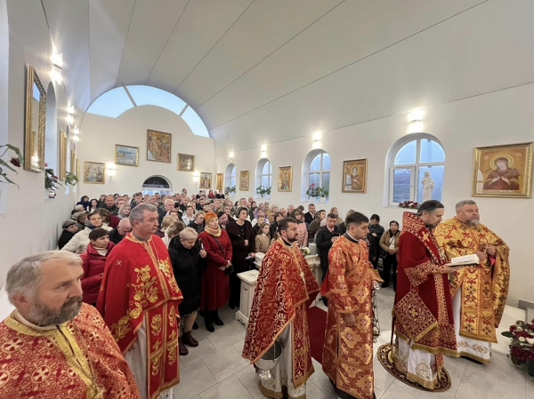 
У Тернополі освятили нову православну церкву (фото)