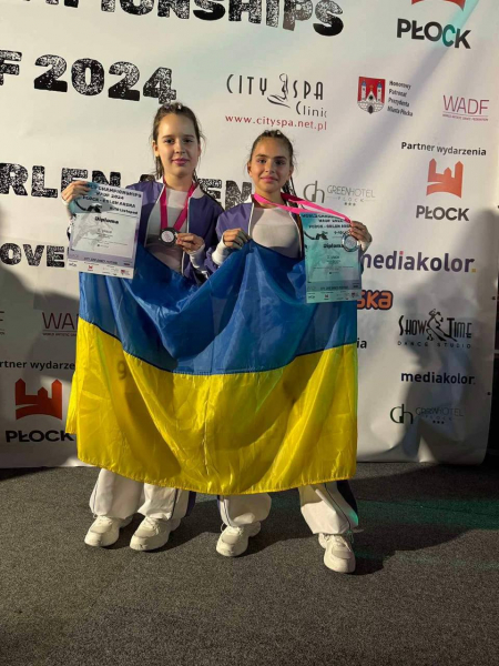 
Юні танцюристки з Тернополя – призери міжнародного чемпіонату в Польщі (ФОТО)