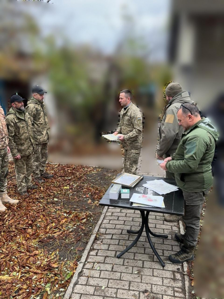 
Військовослужбовців 105-тої бригади з Тернопільщини відзначили «Золотим хрестом»