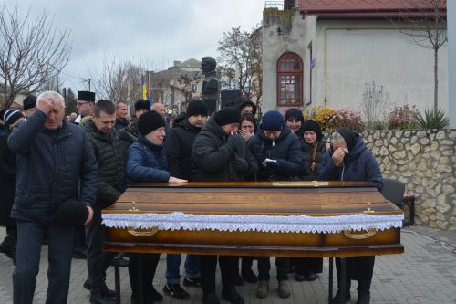 
Від весни вважався зниклим безвісти: у Збаражі попрощалися з молодим солдатом (фото)